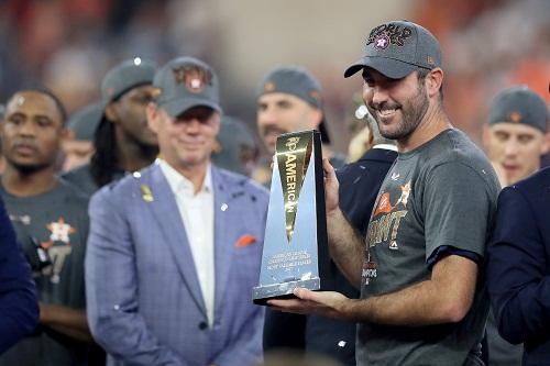 Houston Astros lidera série por 3x2 e tem a chance de fechar final em seu retorno para Los Angeles / Foto: Getty Images 